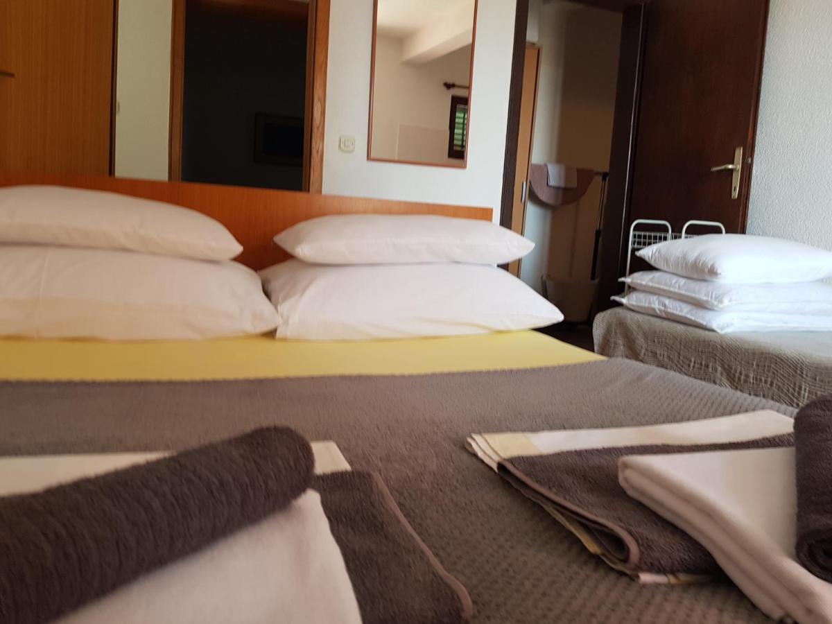 Apartmani Laguna Gradac  Bagian luar foto